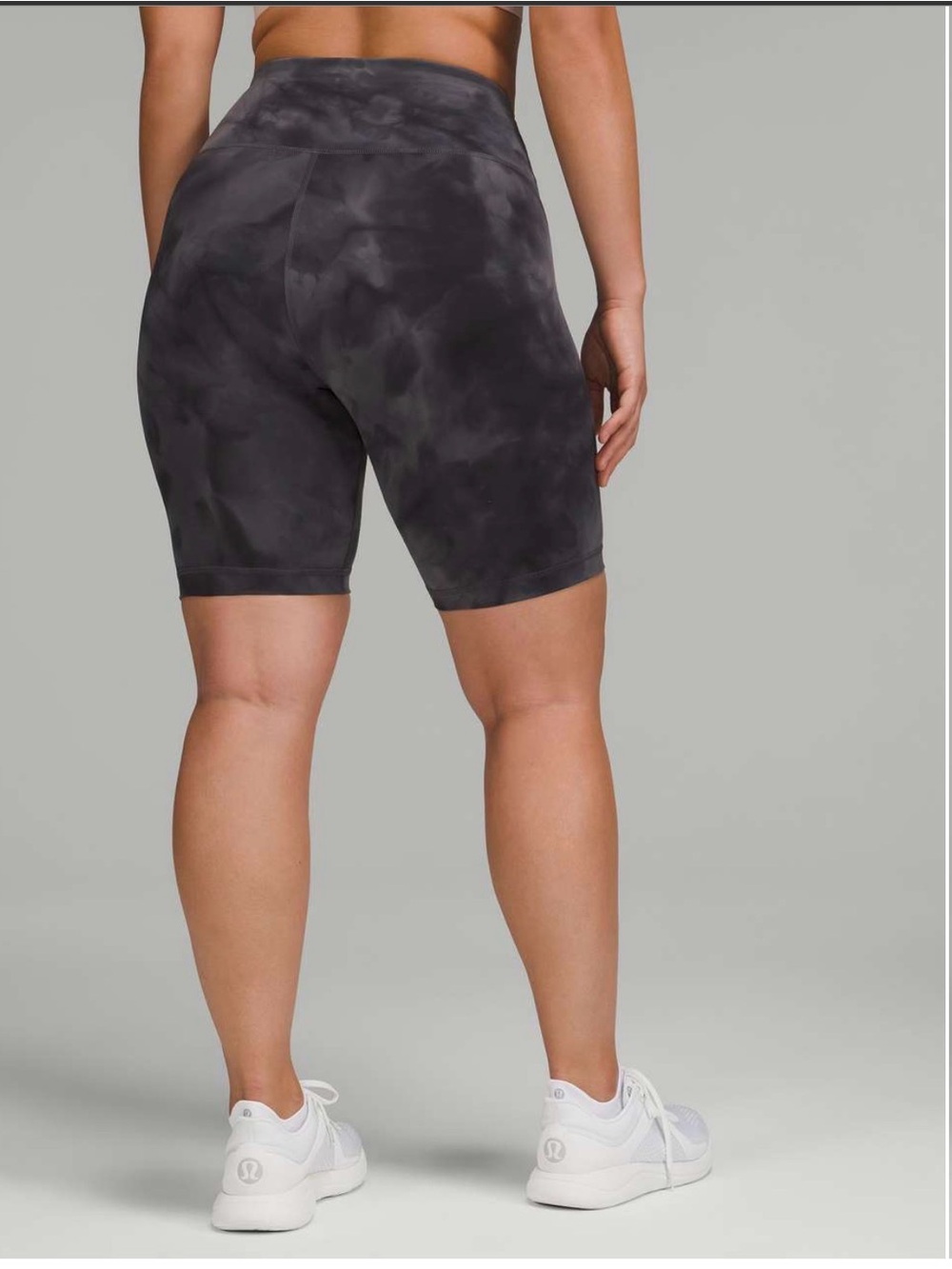 Lululemon Wunder Train Contour Fit High-Rise Short 8" in Diamond Dye Pitch Grey